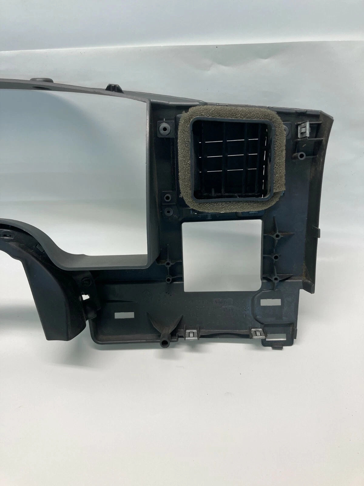 2004-2006 DODGE DURANGO INSTRUMENT PANEL DASH CLUSTER SPEEDOMETER BEZEL TRIM OEM
