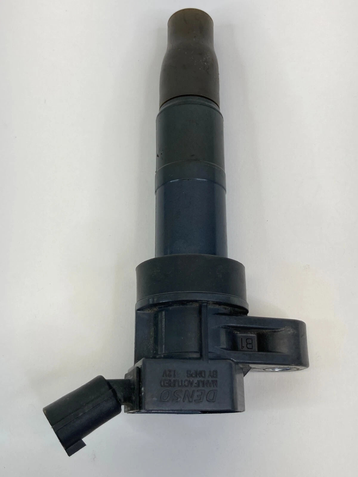2010-2013 KIA FORTE 10 RONDO 2.0L ENGINE IGNITION COIL IGNITOR 27300-3F100 OEM