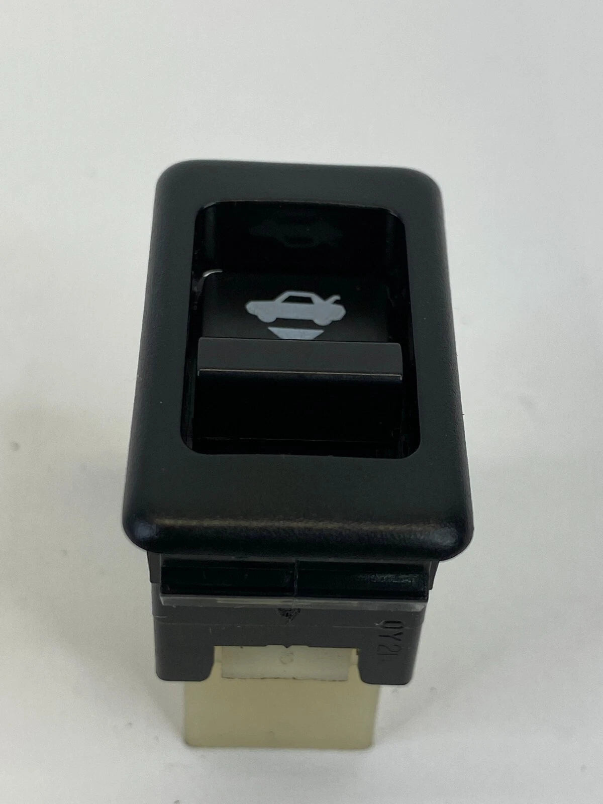 2007-2012 NISSAN ALTIMA SEDAN TRUNK LID RELEASE OPENER CONTROL SWITCH BUTTON OEM