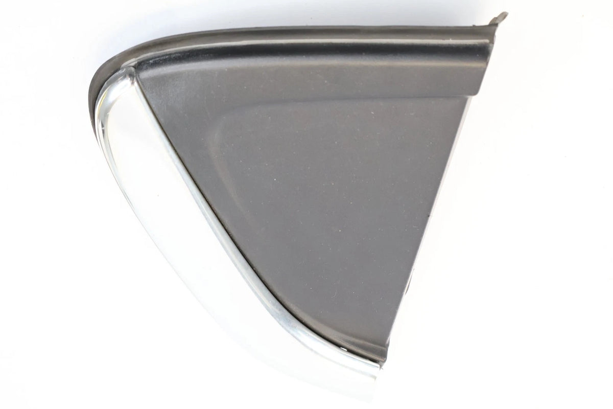 17-19 CHEVY CRUZE HTBK REAR RIGHT EXTERIOR MOLDING PANEL TRIM COVER 13469518 OEM