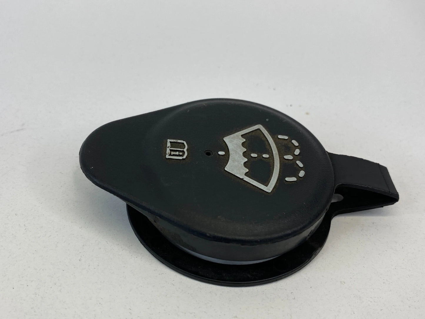 2006-2011 CHEVROLET HHR WINDSHIELD WASHER FLUID RESERVOIR CAP TANK TOP LID OEM
