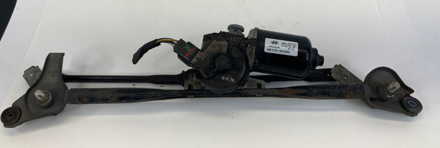 06-10 Hyundai Sonata Front Windshield Wiper Linkage & Wiper Motor 98110-3K000