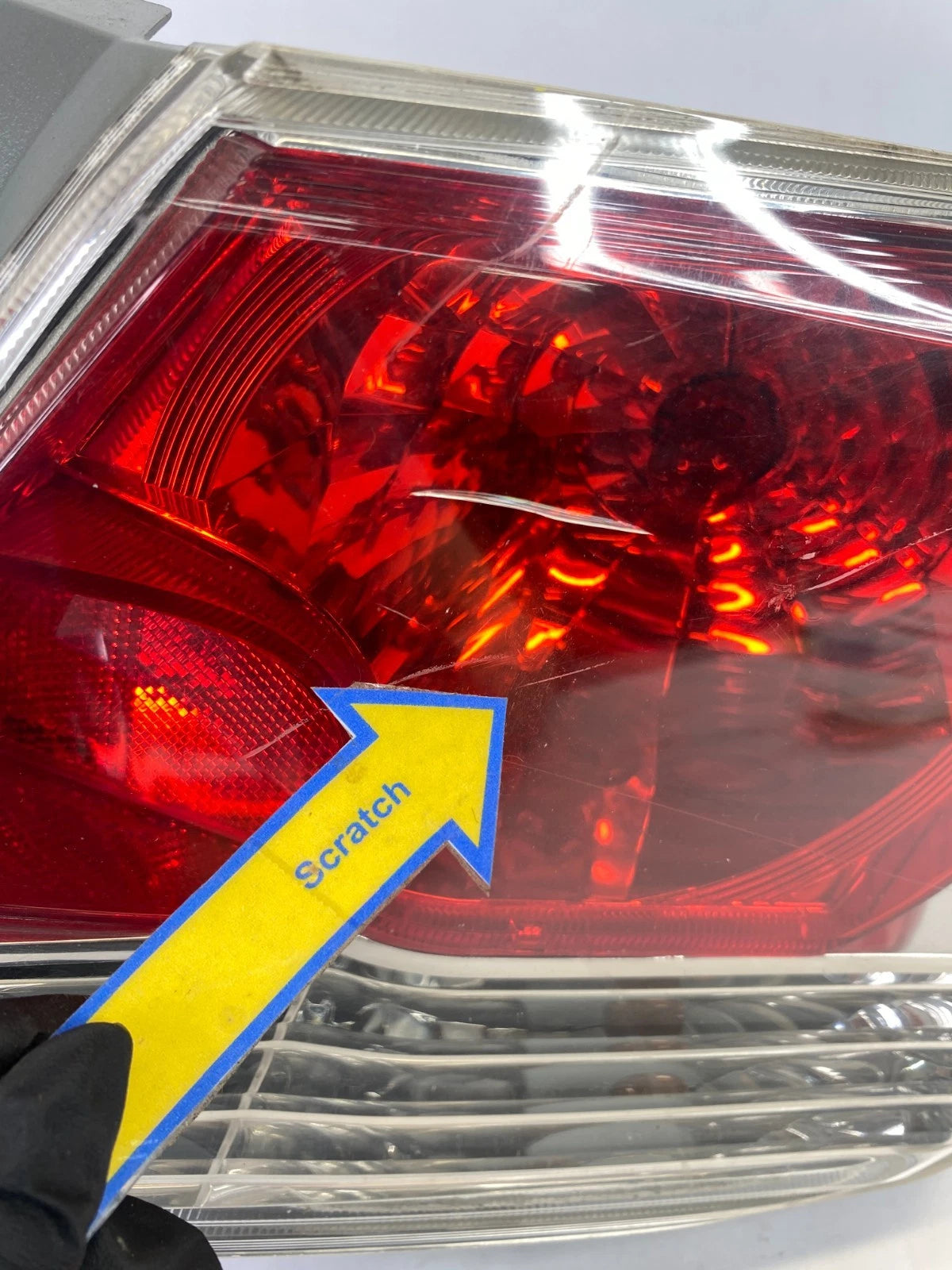 2008-2012 HONDA ACCORD SEDAN RIGHT PASSENGER TAIL LIGHT TAILLIGHT TAIL LAMP