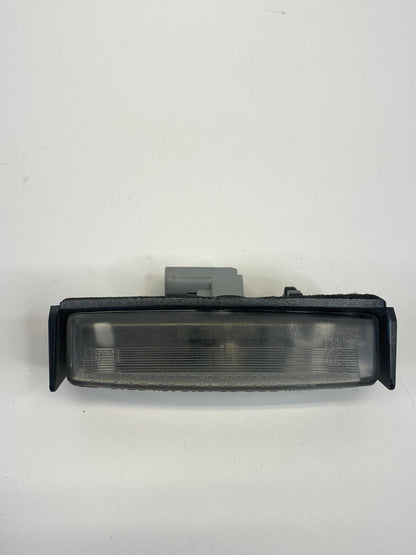 2002-2011 Toyota Camry 04-10 Sienna Trunk Lid License Plate Light E13-0553 OEM