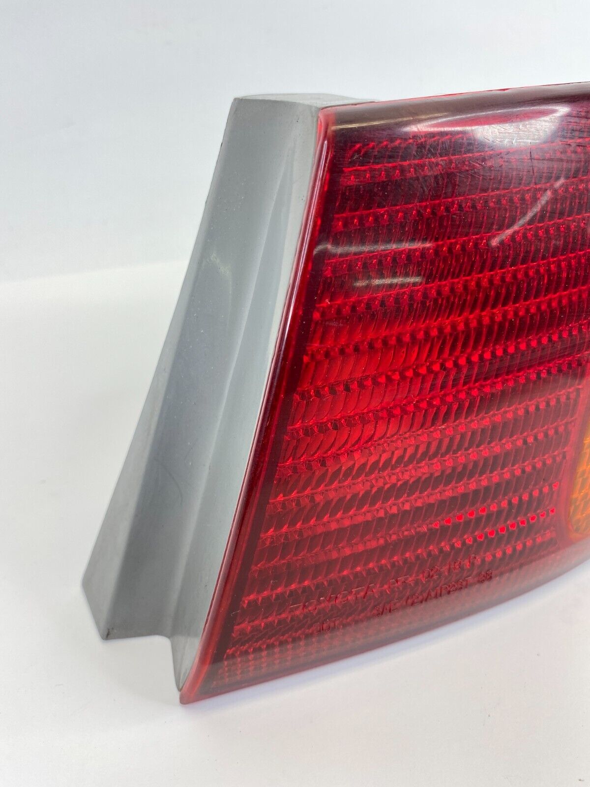 98-02 Toyota Corolla Rear Right Passenger Outer Tail Light Taillight Lamp OEM