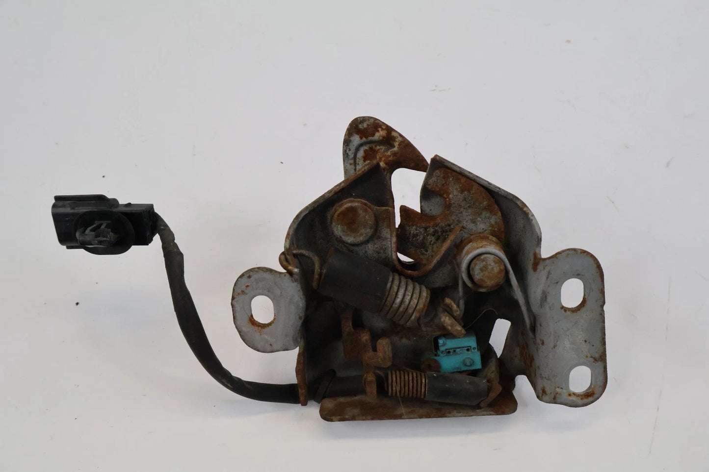 2010-2013 SUZUKI KIZASHI FRONT ENGINE HOOD LOCK BONNET LATCH RELEASE OEM FACTORY