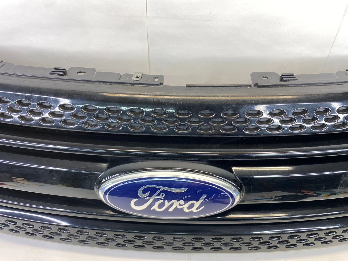 2013-2015 FORD POLICE INTERCEPTOR UTILITY 11-15 EXPLORER FRONT UPPER GRILLE OEM