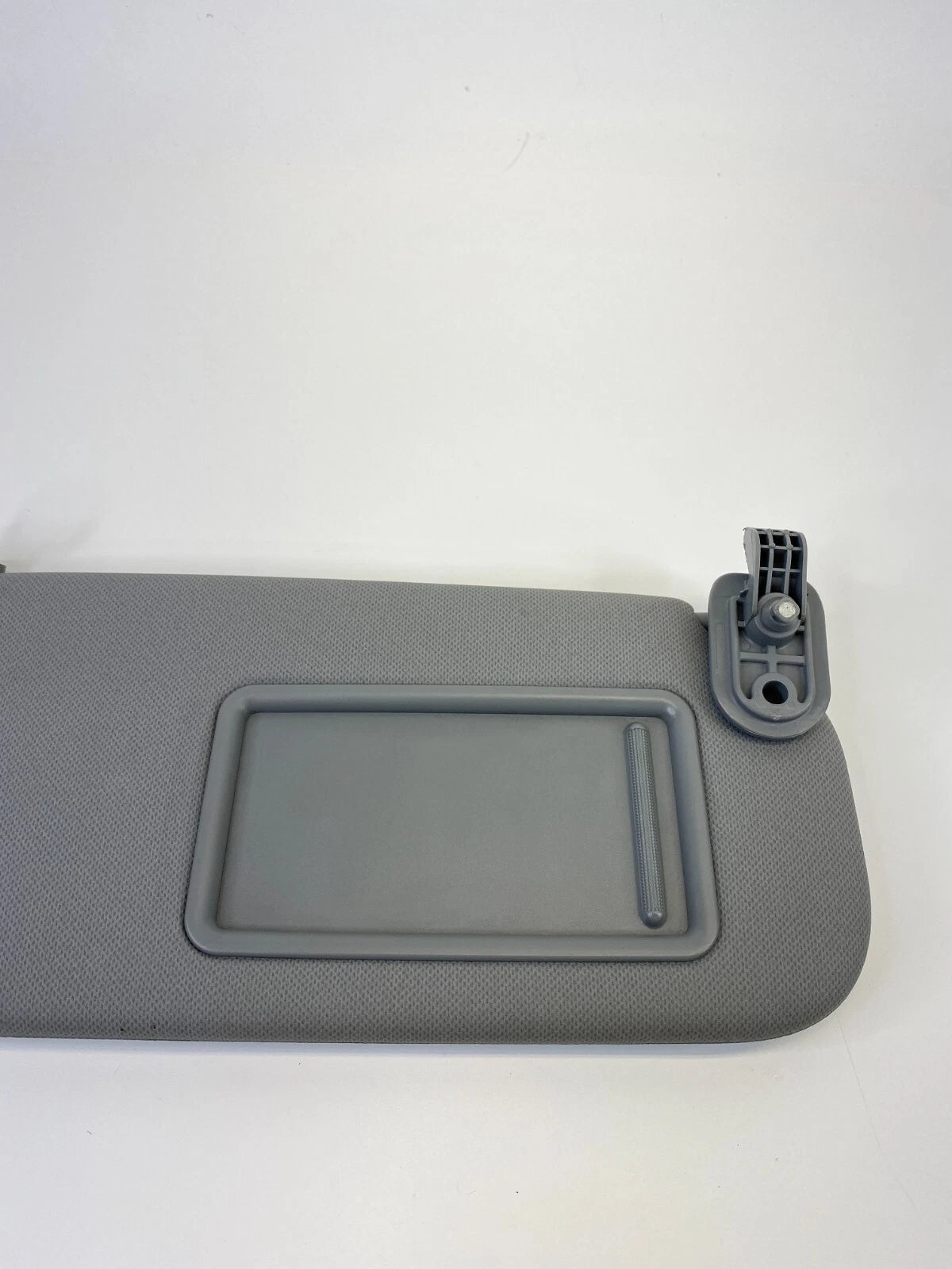 2014-2017 HYUNDAI ACCENT ROOF RIGHT PASSENGER SIDE SUNVISOR SUN VISOR SHADE