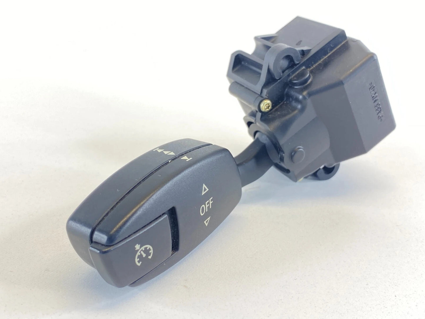 2004 2005 BMW 530I 525I 545I STEERING COLUMN CRUISE CONTROL SWITCH 6924104A OEM
