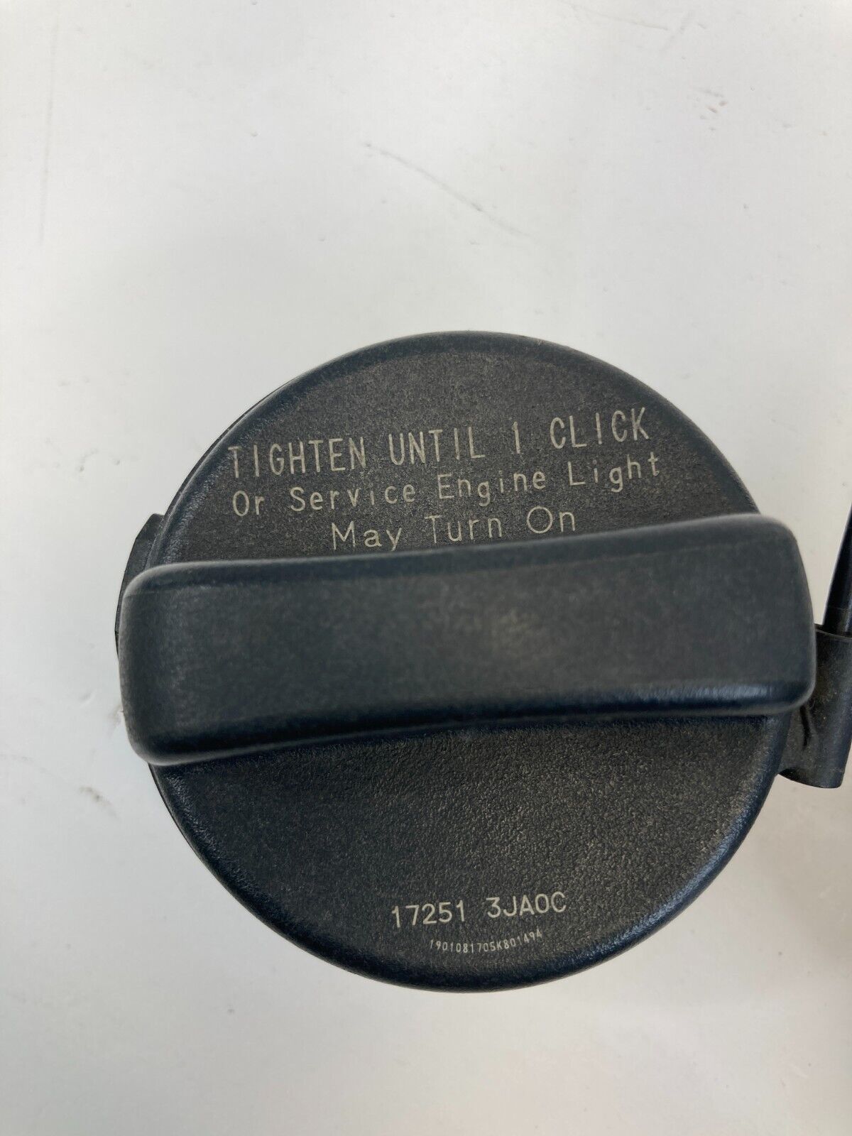 2013-2019 Nissan Sentra 1.8L L4 Fuel Filler Door Tank Gas Lid Cover w/ Cap OEM