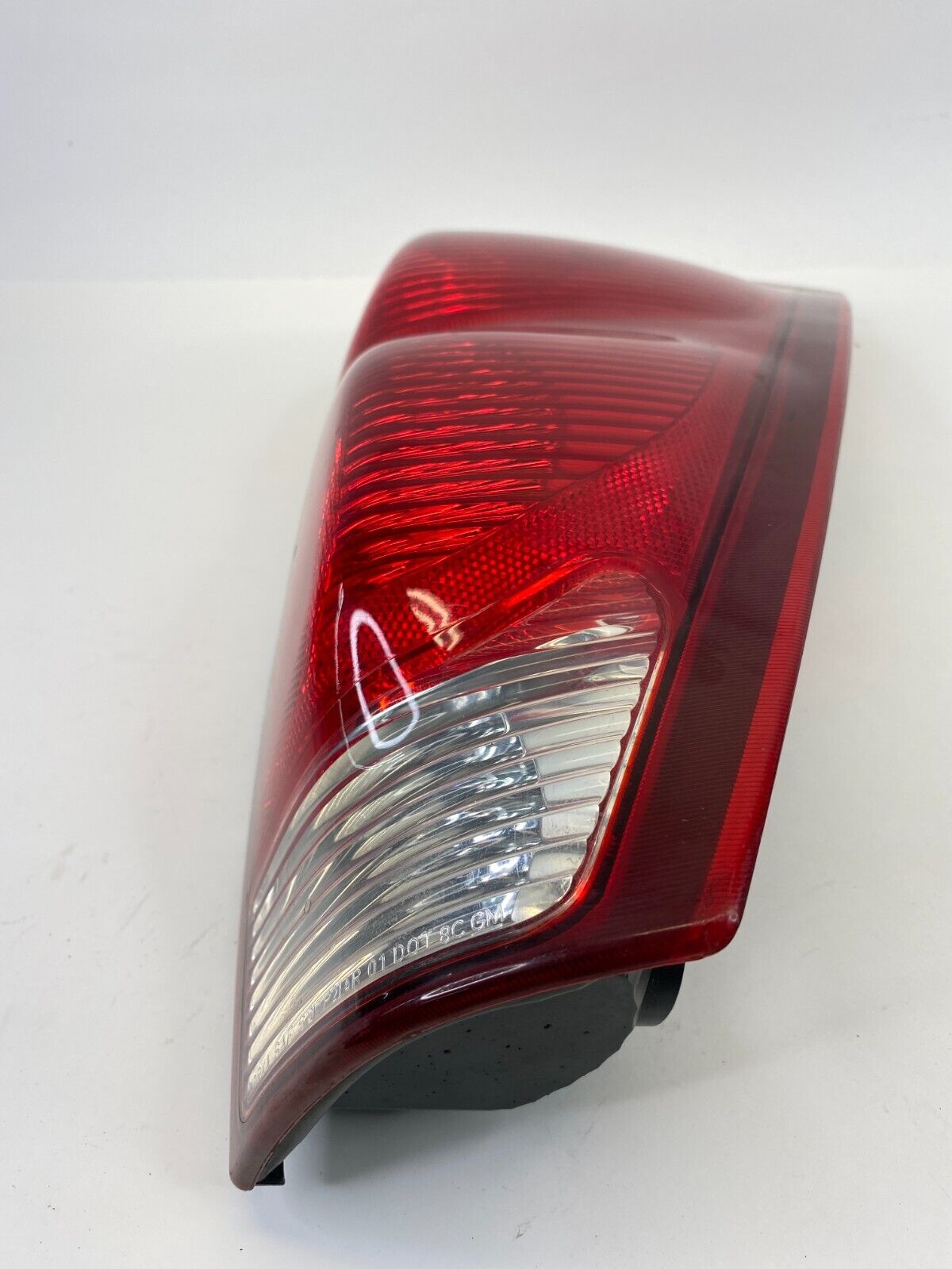 2002-2006 Chevrolet Avalanche 1500 Rear Right Taillight Tail Light Lamp 15092493