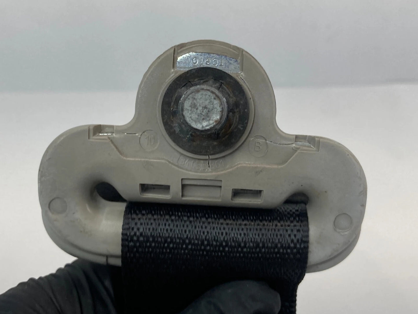 11-20 G CARAVAN TOWN & C RAM C/V FR RIGHT SIDE SEAT BELT RETRACTOR ZV681X9AF OEM