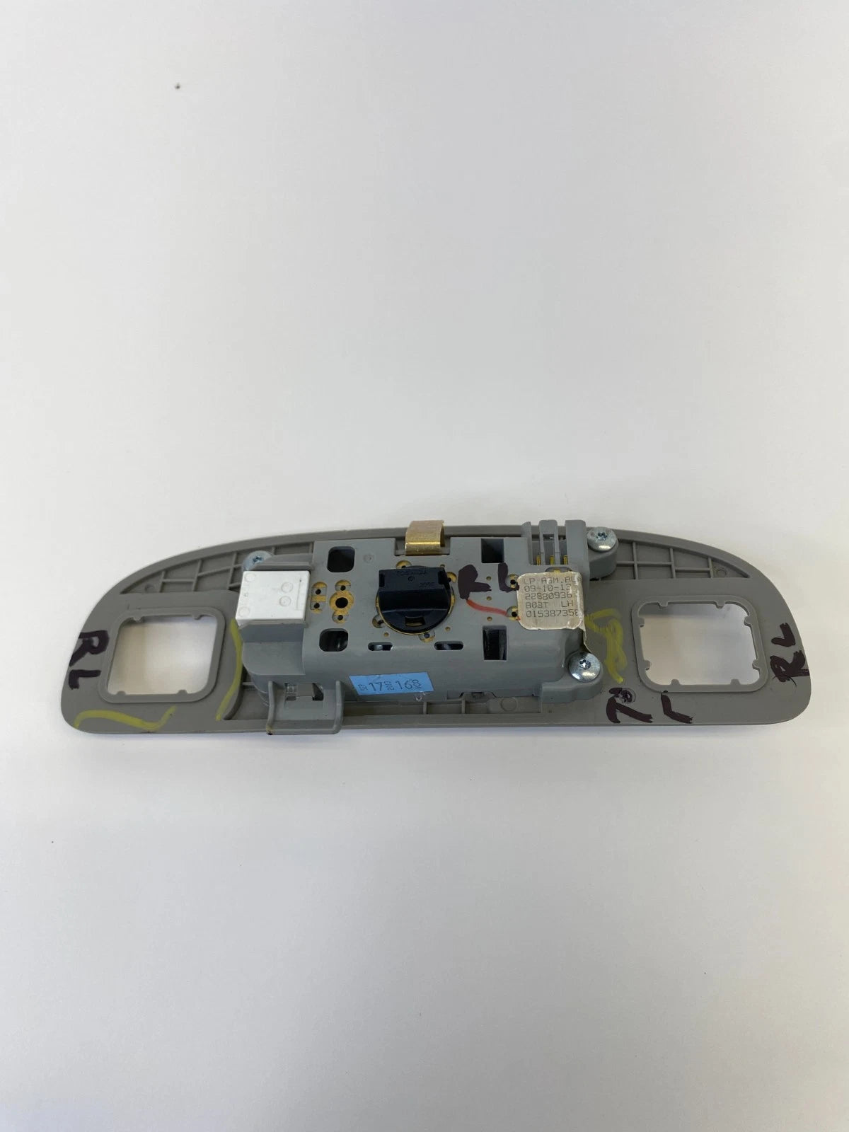 13-18 CADILLAC ATS REAR LEFT ROOF READING DOME LIGHT LAMP W/ COAT HOOK BEZEL OEM