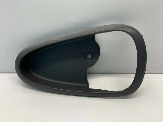 1999-2005 PONTIAC GRAND AM FRONT RIGHT PASSENGER SIDE INSIDE DOOR HANDLE BEZEL