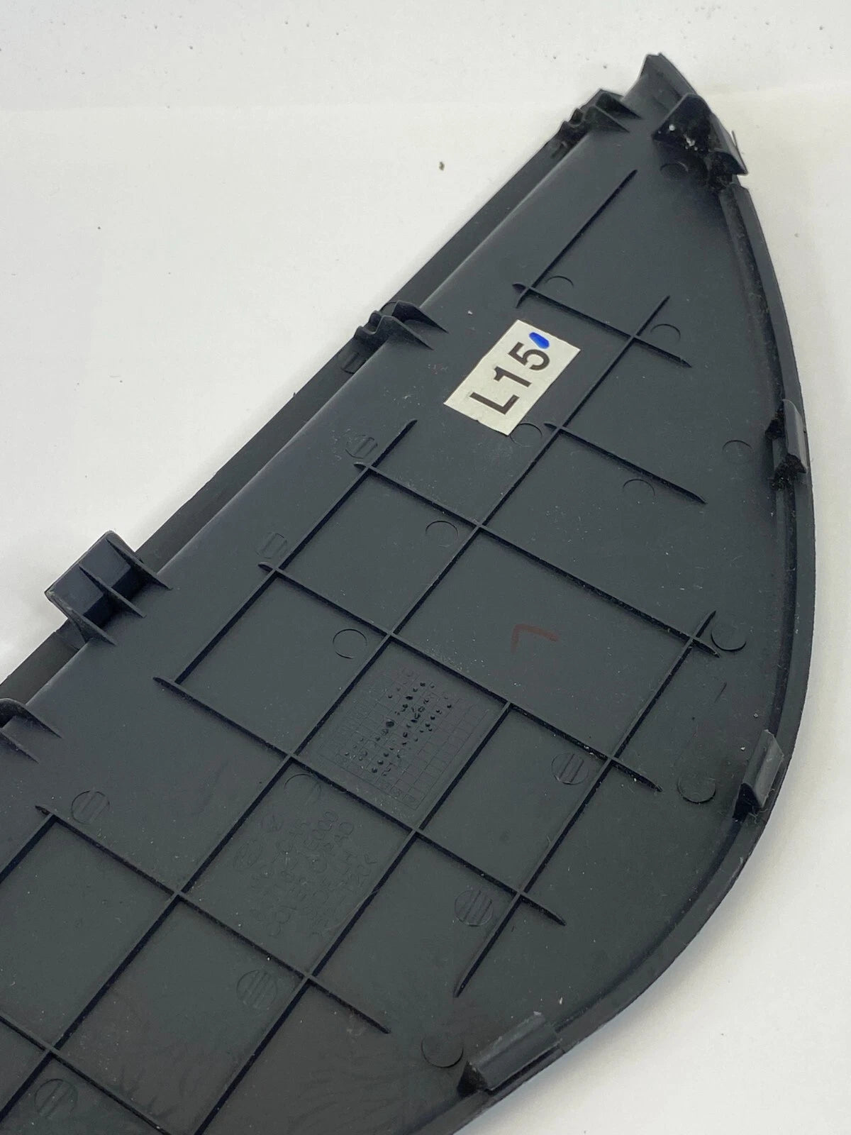 2006-2011 HYUNDAI ACCENT DASH LEFT SIDE END CAP COVER TRIM 84716-1E000