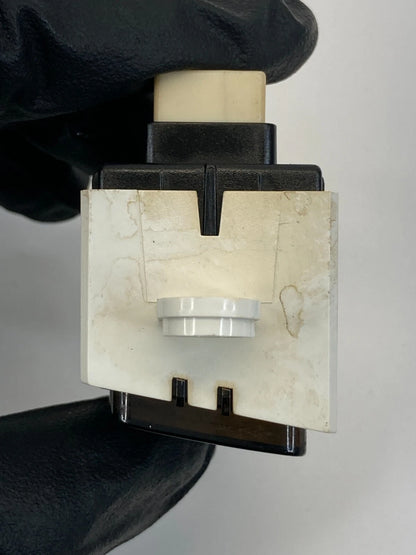 06-11 HYUNDAI SONATA PASSENGER SEAT BELT INDICATOR REMINDER LIGHT SWITCH OEM