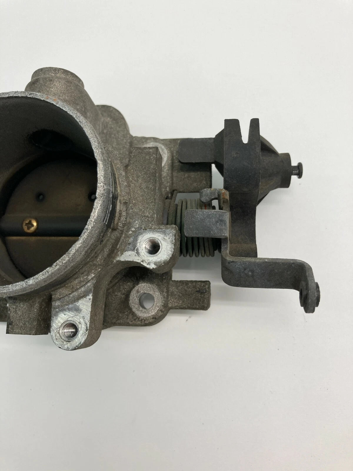 2004 2005 2006 2007 FORD FREESTAR MONTEREY 3.9L 4.2L V6 THROTTLE BODY VALVE OEM