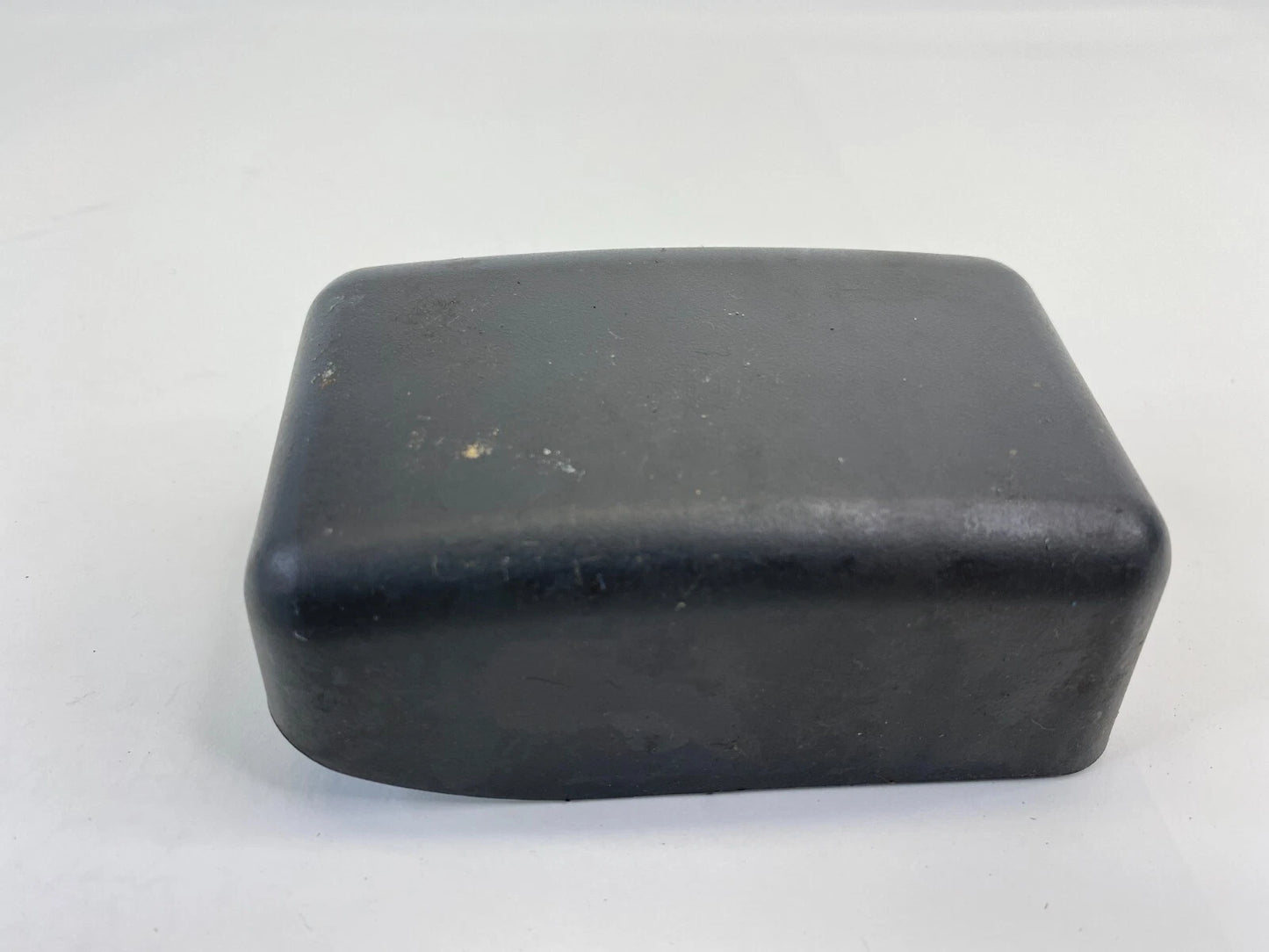 2006-2012 FORD FUSION FRONT RIGHT SEAT REAR TRACK COVER TRIM 6E53-54618D000-AA