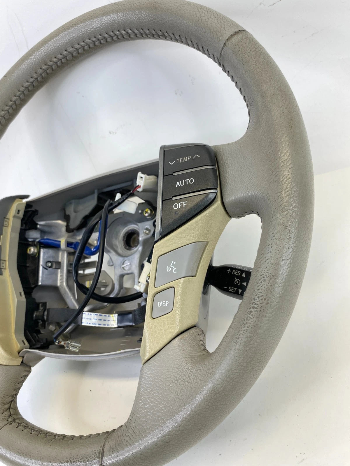 11 12 TOYOTA AVALON STEERING WHEEL W/ AUDIO CLIMATE CRUISE PHONE CONTROLS OEM