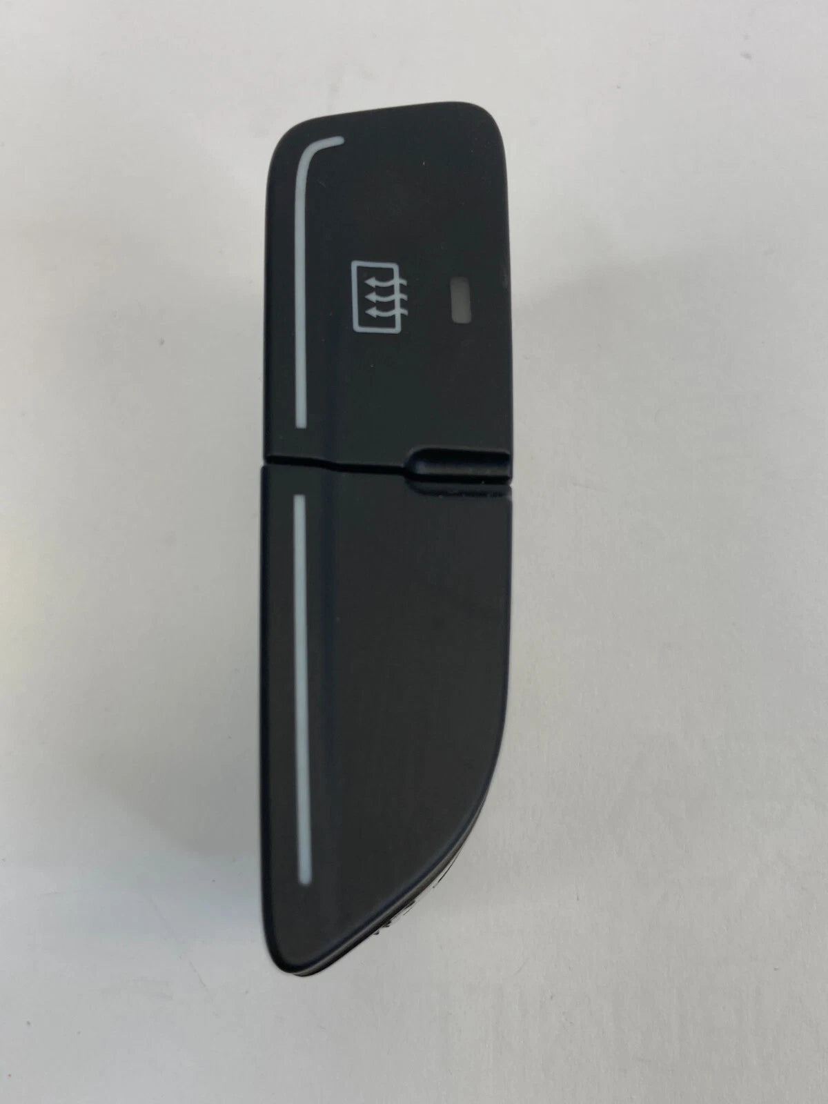 2014-2018 FORD TRANSIT CONNECT BACK GLASS DEFROSTER BUTTON SWITCH ASSY 18C621-AC