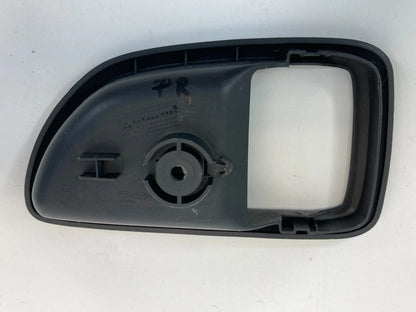 10-13 KIA SOUL FRONT RIGHT SIDE INNER DOOR HANDLE COVER BEZEL TRIM 82611-2K100