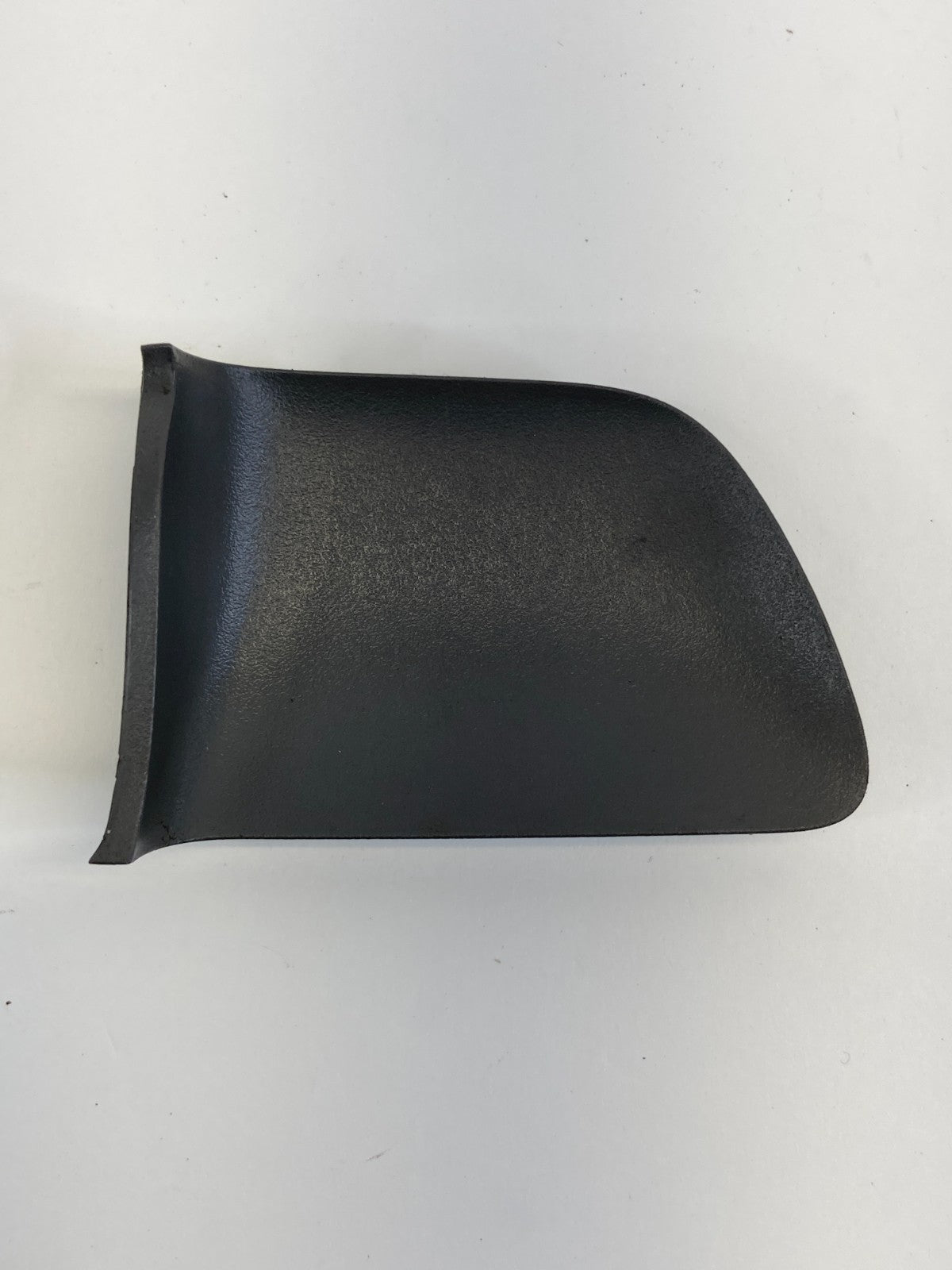 2002-2006 Toyota Camry Front Right Inner Door Plug Screw Cover Trim 69283AA020