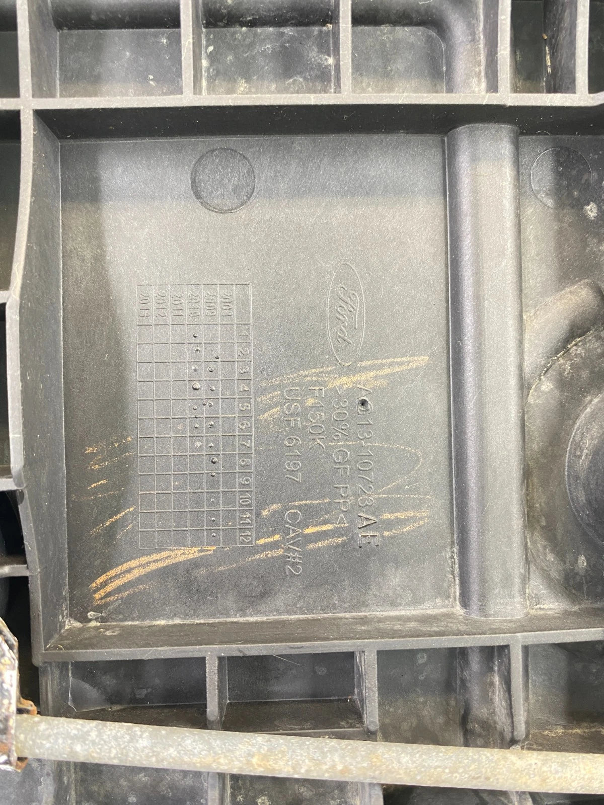 2010 2011 2012 Ford Taurus Battery Holder Hold Down Tray Support AG13-10723-AE