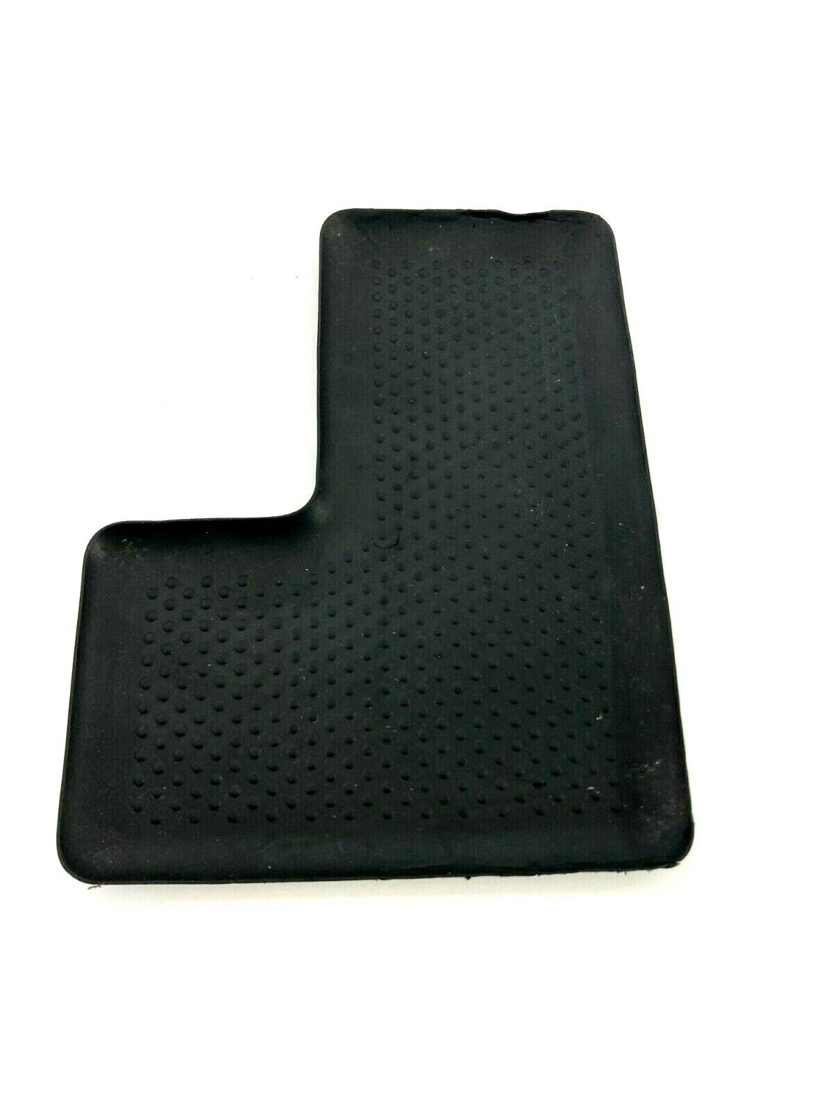 10-14 Volkswagen Jetta SEDAN Rear Center Console Mat Rubber Insert 1K0-863-328-B