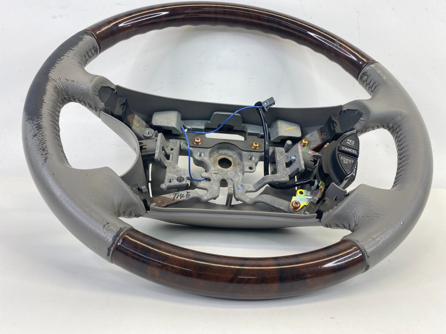 2003 2004 Toyota Avalon Driver Side Steering Wheel w/ Cruise Control OEM