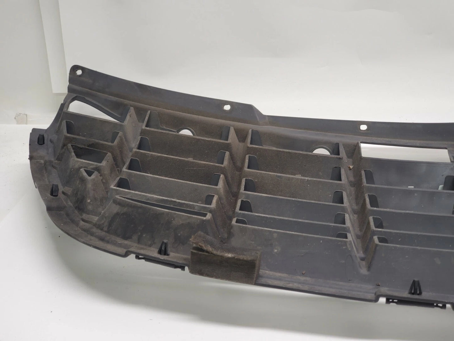 04-06 CHRYSLER PACIFICA FRONT UPPER BUMPER RADIATOR GRILL GRILLE 04857625AA OEM