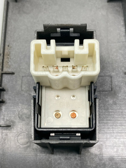 04-09 TOYOTA PRIUS REAR RIGHT DOOR WINDOW CONTROL SWITCH BEZEL OEM 7427147050