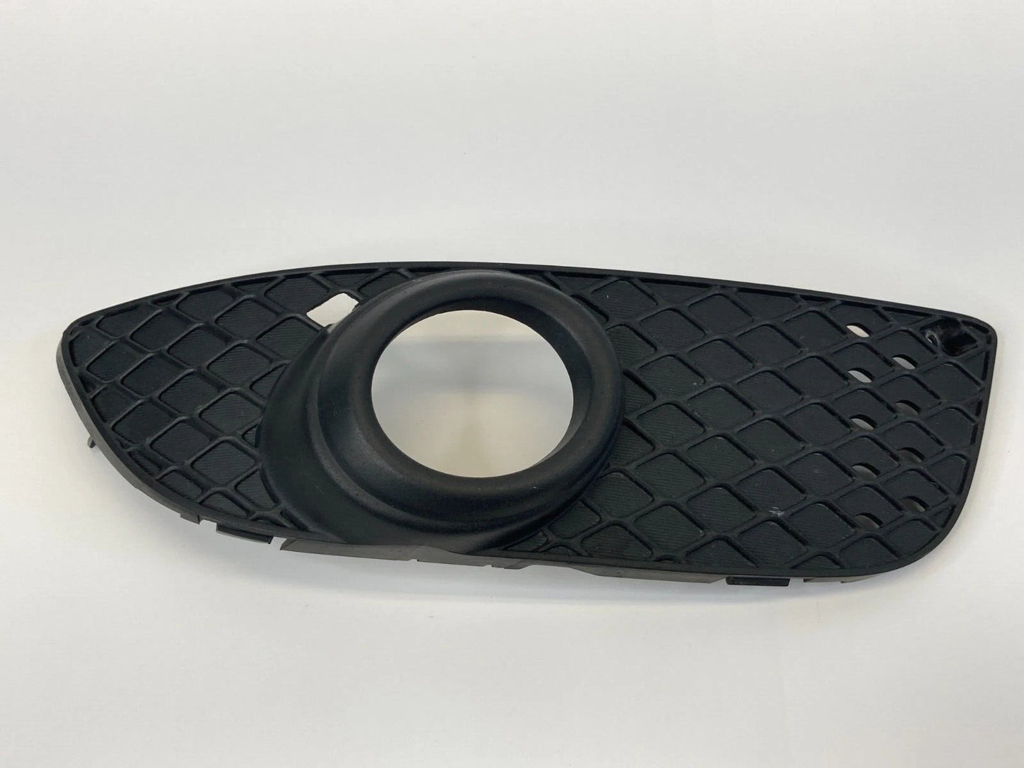 2008-2012 MITSUBISHI LANCER FRONT RIGHT PASSENGER SIDE FOG LIGHT BEZEL 8321A090