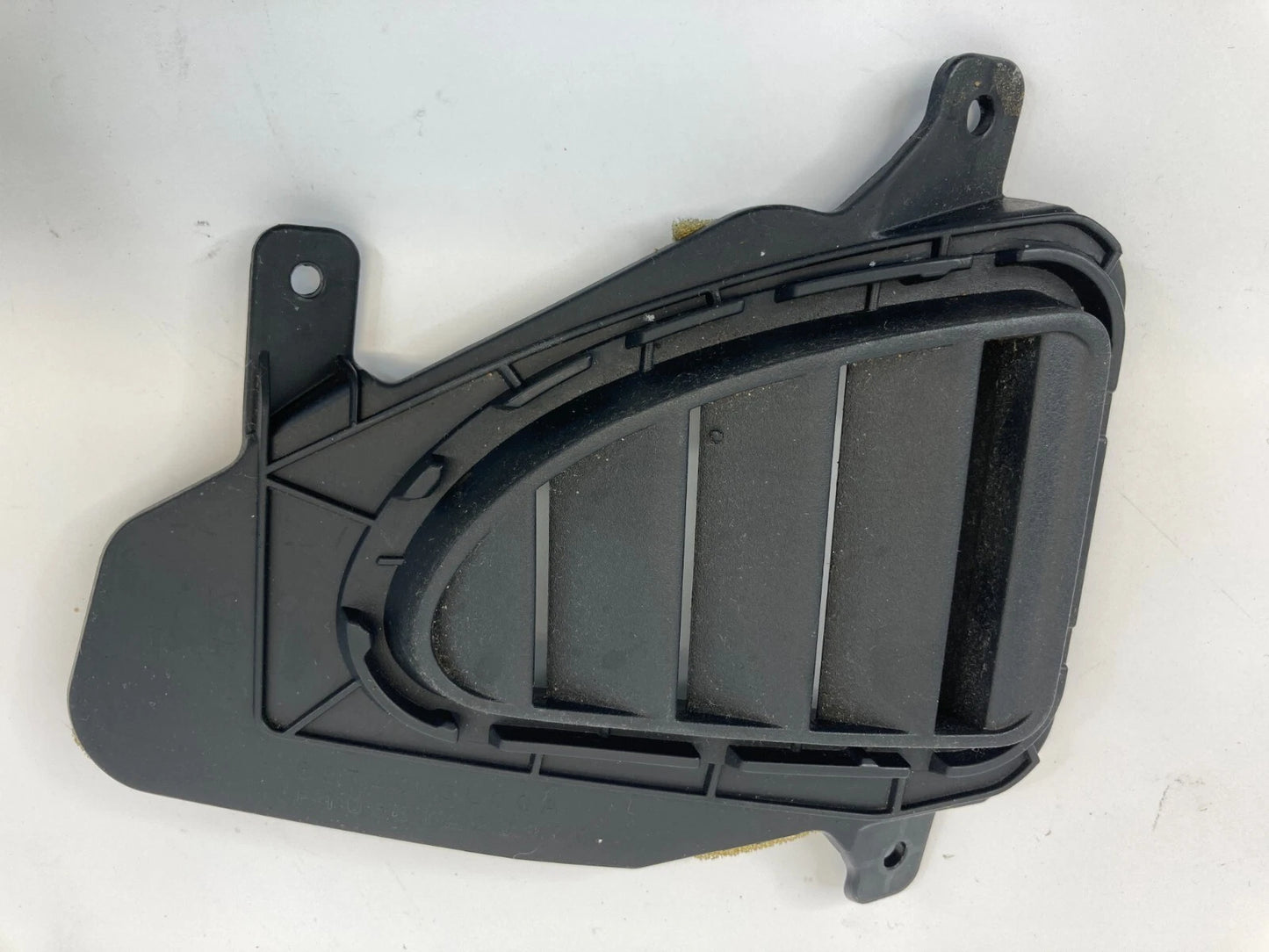 07-12 NISSAN VERSA UPPER DASH RIGHT SIDE AC VENT DEFROST GRILLE 68740-EL00A OEM