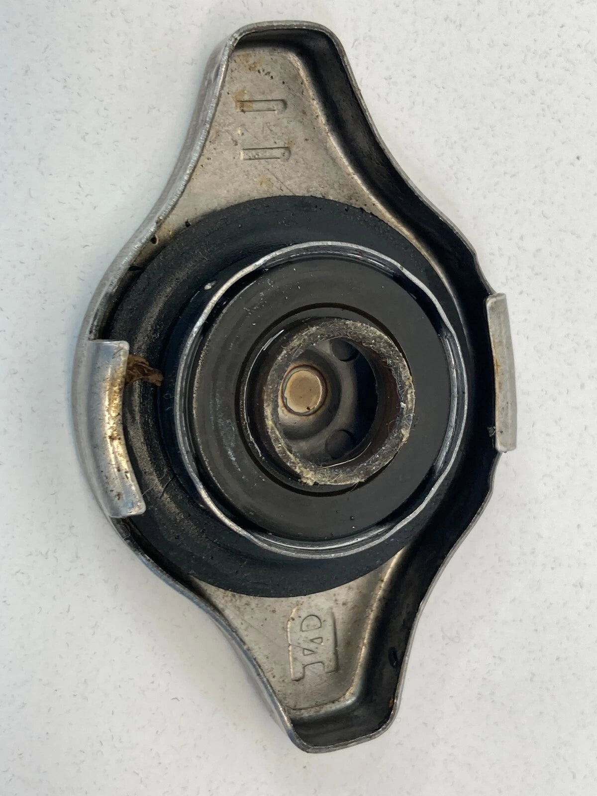 2001-2013 HONDA CIVIC EX 1.8L L4 16V ENGINE COOLANT RADIATOR EXPANSION CAP COVER