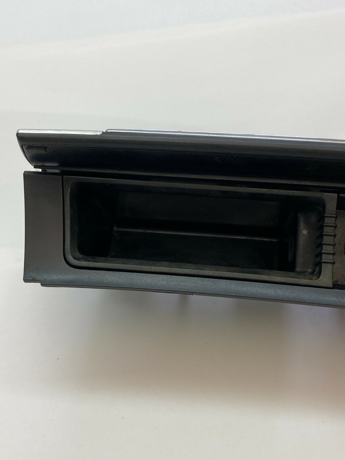 06-10 Volkswagen Passat Sedan Center Dash Ash Tay Ashtray Storage Box 3C0857961A