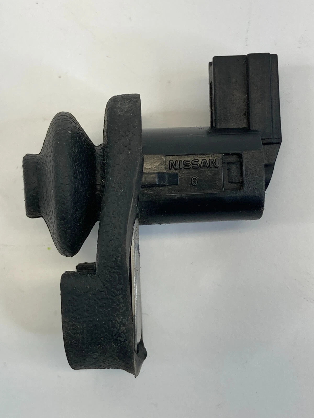 07-12 VERSA 08-11 NISSAN ROGUE REAR RIGHT DOOR COURTESY LIGHT AJAR JAMB SWITCH