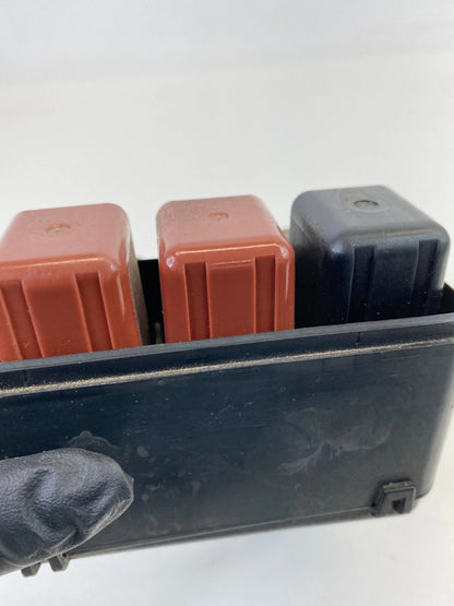 1999-2003 LEXUS RX300 3.0L ENGINE SMALL FUSE BOX RELAY PANEL OEM 9098704002