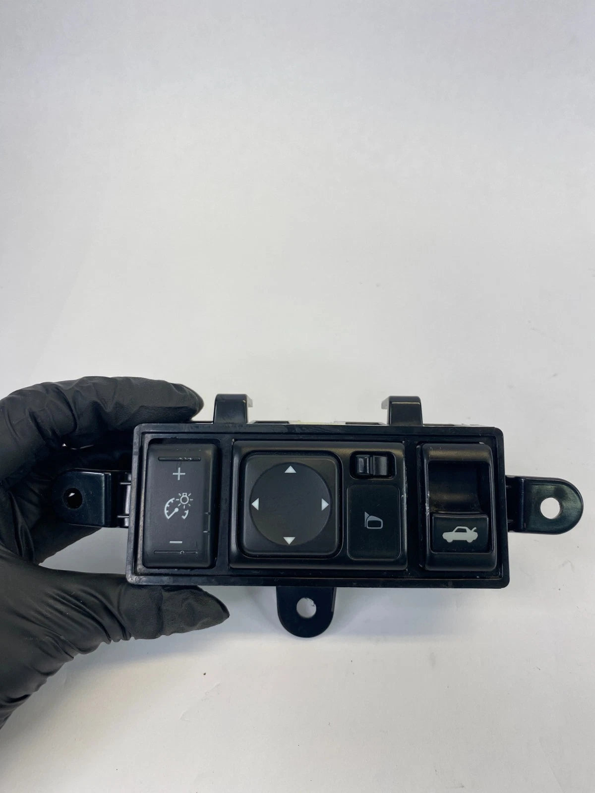 2013-2019 NISSAN SENTRA MIRROR DIMMER TRUNK RELEASE BUTTON SWITCH OEM 684PU3SG0A