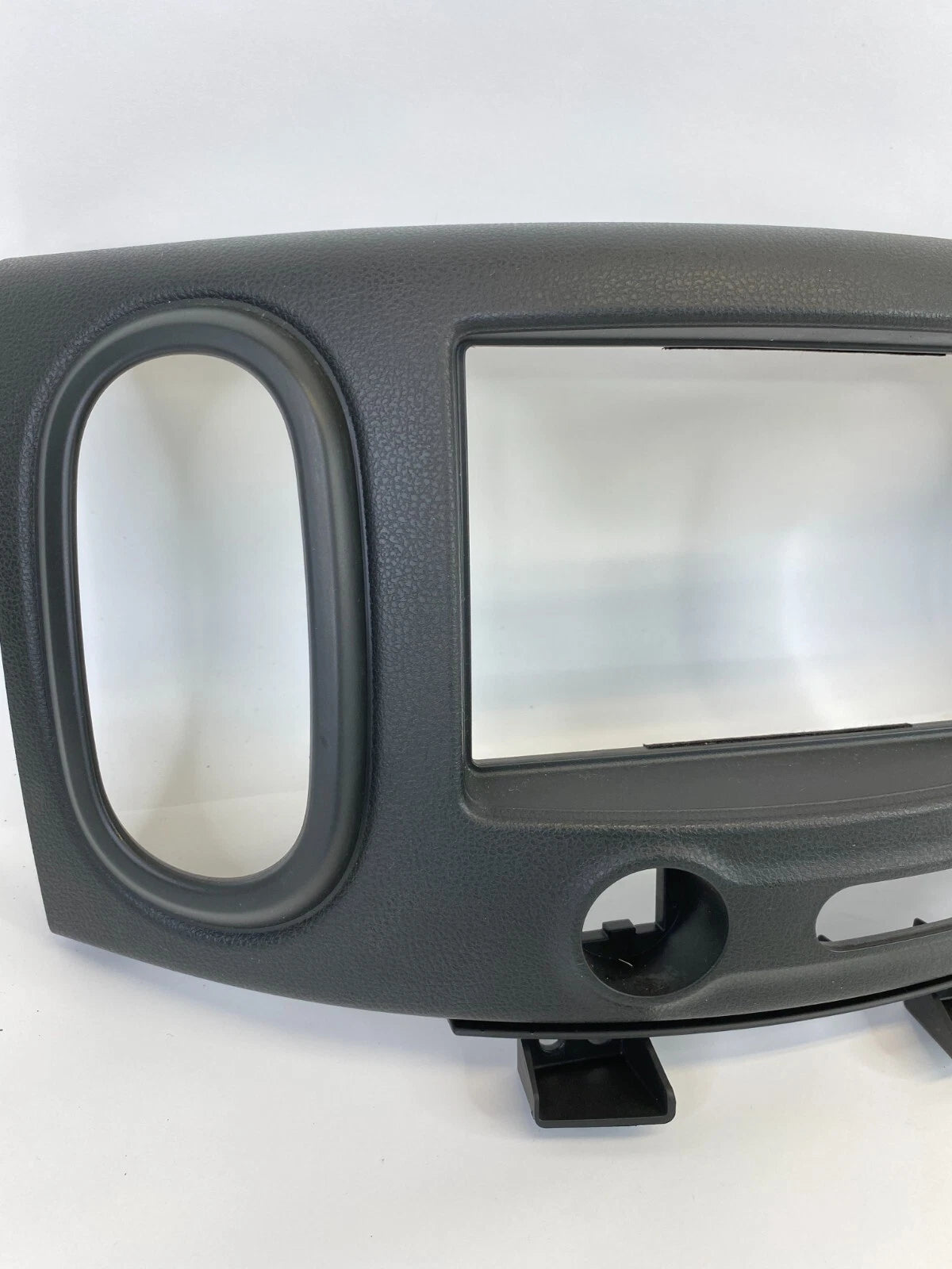 09 10 11 12 13 14 NISSAN CUBE CENTER DASH RADIO BEZEL TRIM PANEL 68260-1FC0A OEM