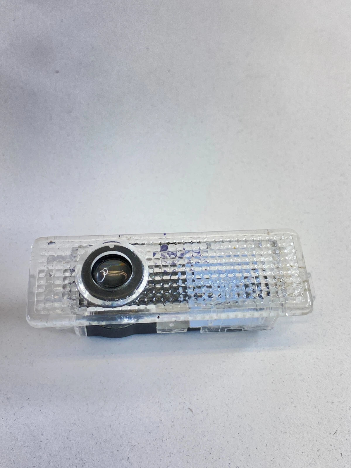 04-07 BMW 530I FRONT RIGHT SIDE INTERIOR DOOR LIGHT PROJECTOR COURTESY LAMP OEM
