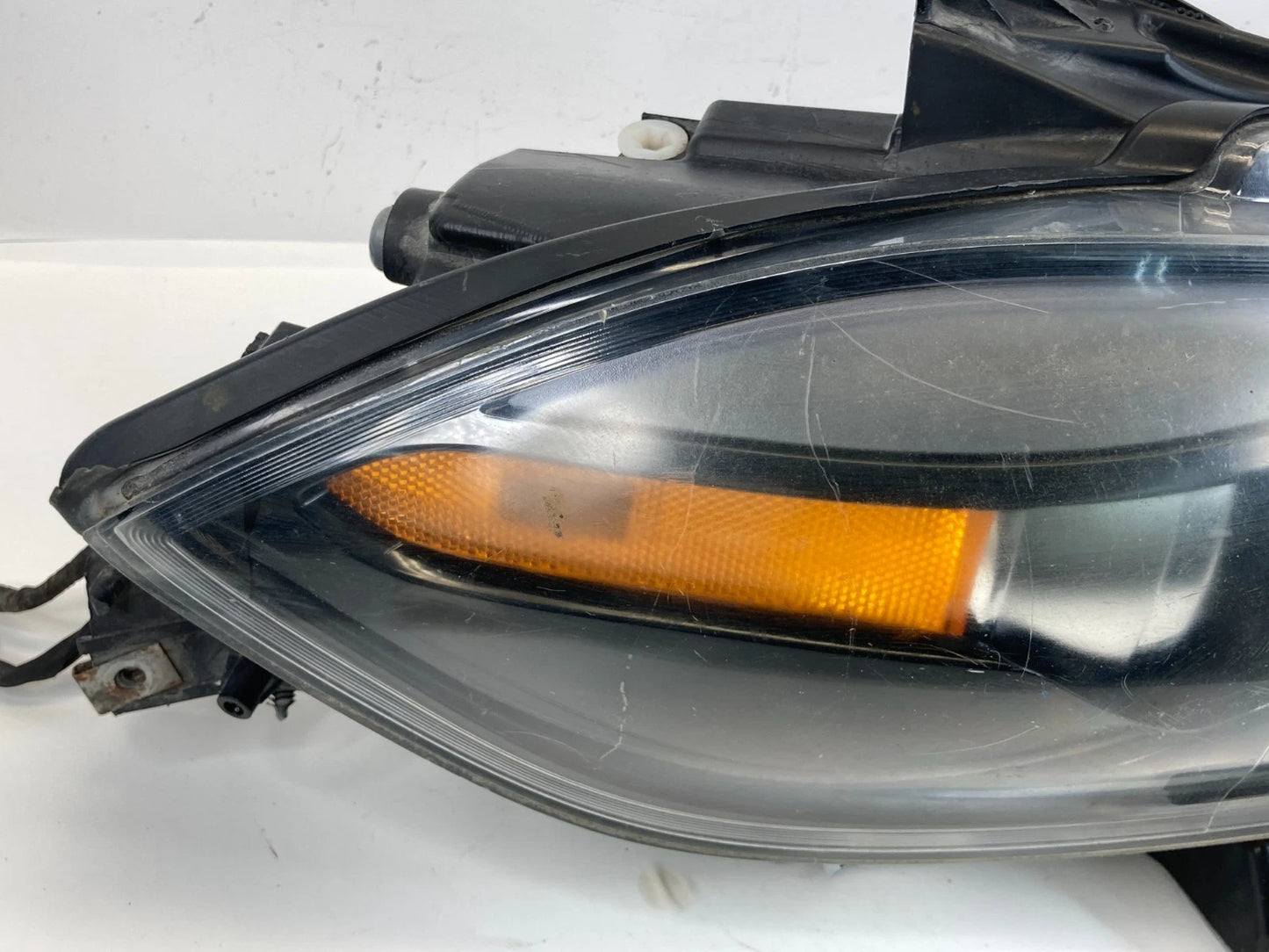 2013-2015 Dodge Dart Right Passenger Side Headlight Headlamp Halogen 68085140AK