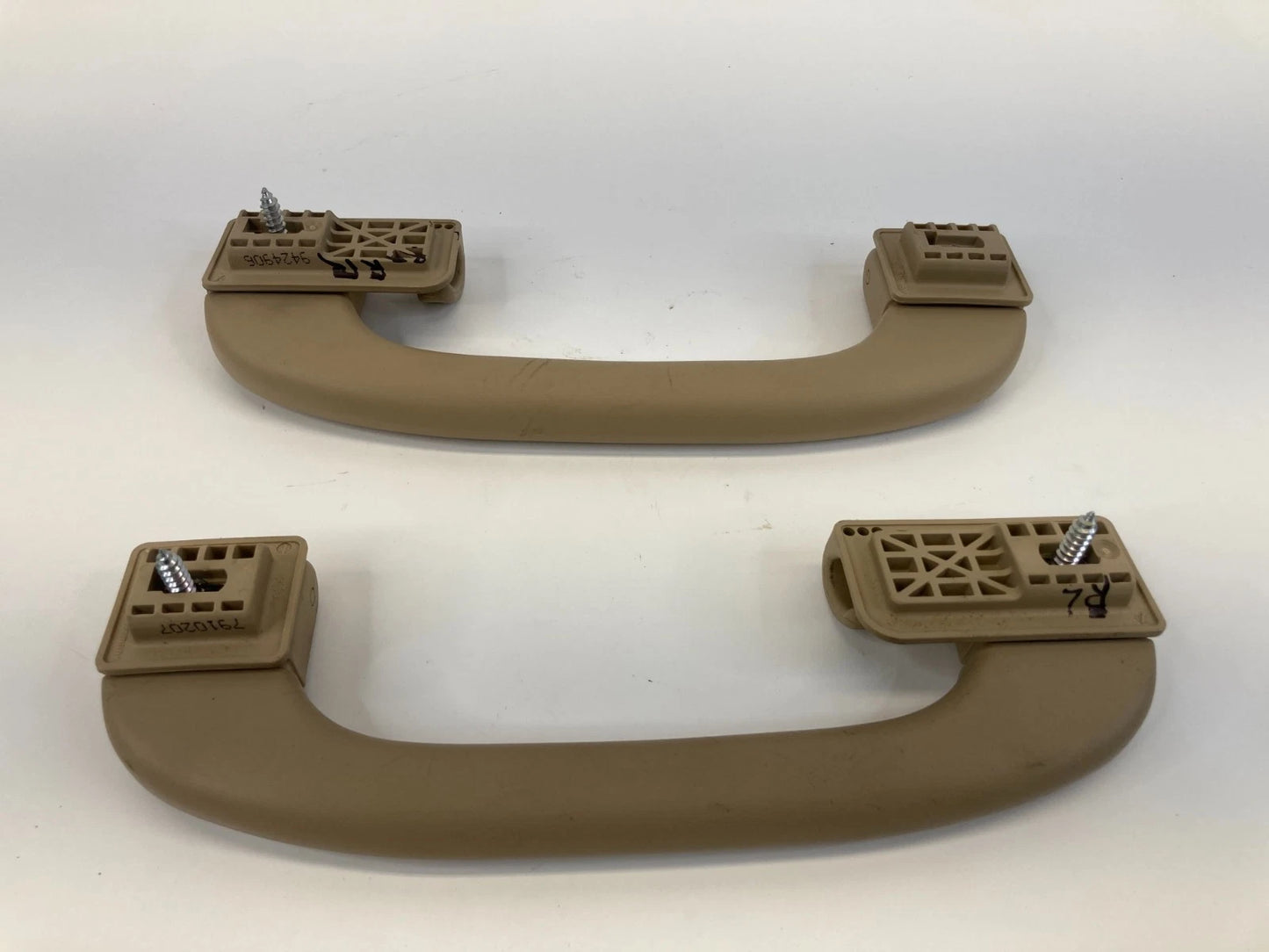 2004-2007 BMW 530I 525I REAR RIGHT & LEFT INNER ROOF GRAB GRIP HANDLE OEM