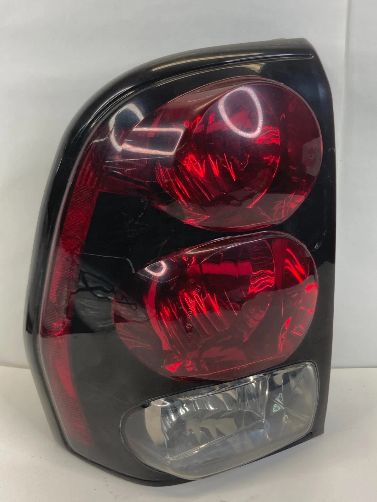 02-09 CHEVROLET TRAILBLAZER LEFT DRIVER TAIL LIGHT LAMP TAILLIGHT 16530277 OEM