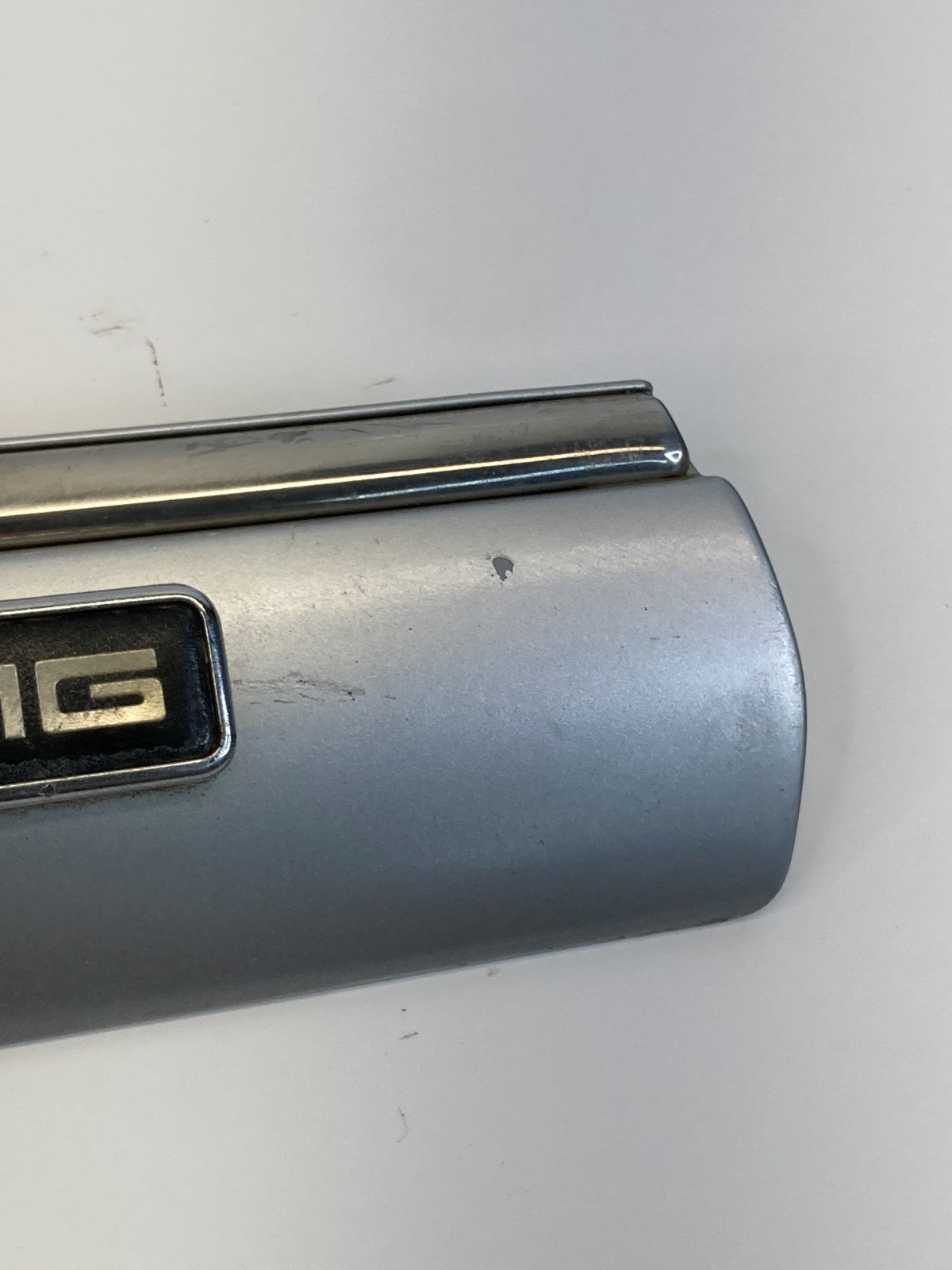 1999 Mercedes-Benz E430 Front Left Driver Fender Molding Trim 2106901562 OEM