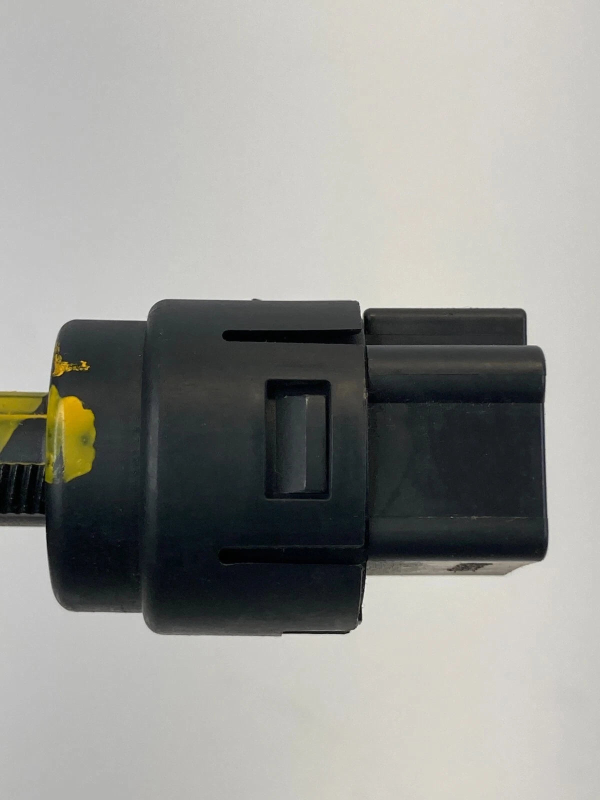 2009 2010 HONDA FIT 03 04 ELEMENT BRAKE LIGHT STOP LAMP STOPLAMP SWITCH BUTTON