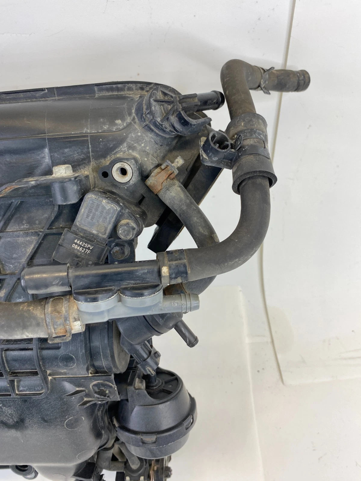 2013-2018 HYUNDAI SANTA FE 3.3L V6 UPPER AIR INTAKE MANIFOLD PLENUM OEM