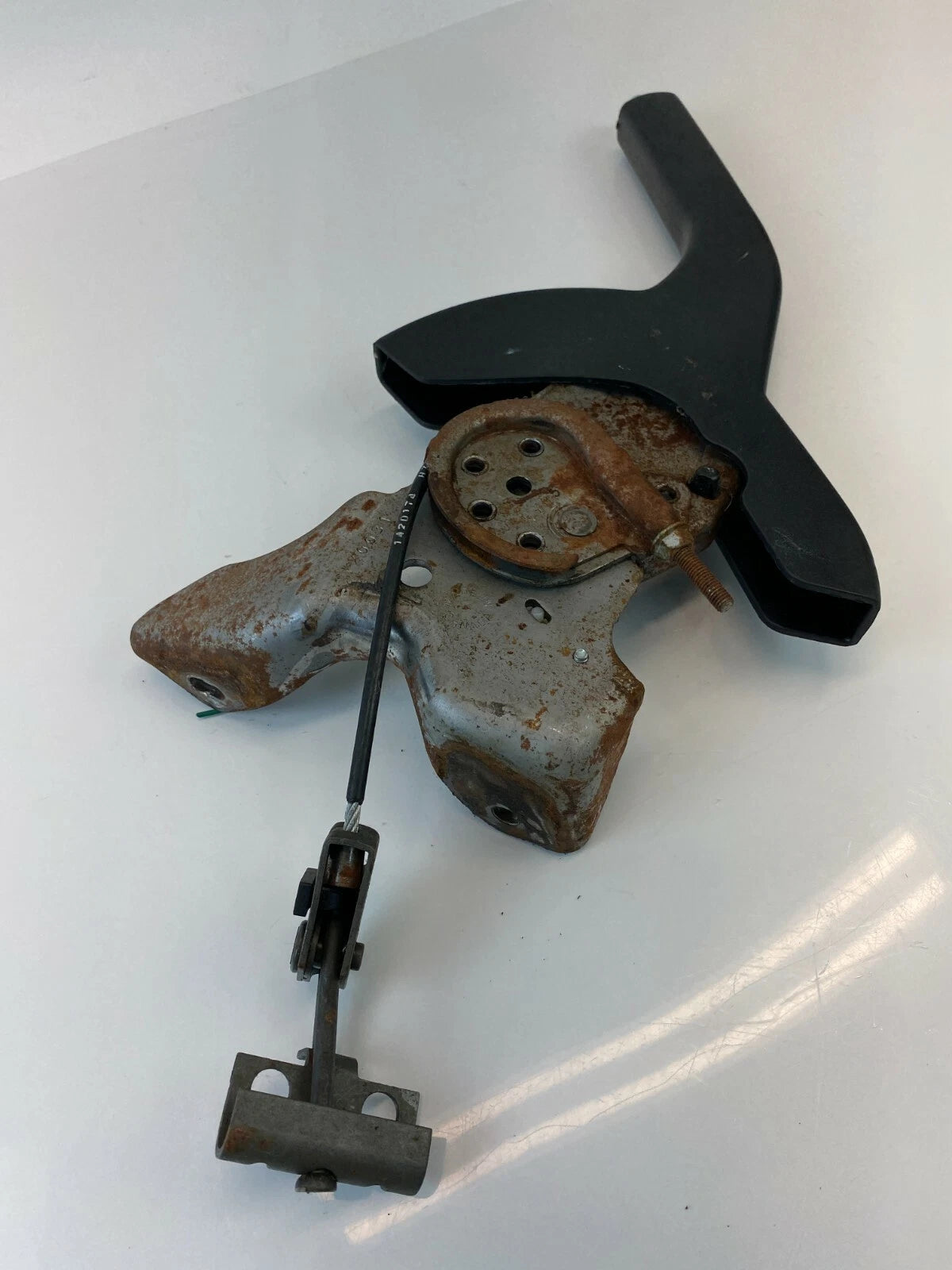 2008 2009 DODGE AVENGER 2011-2014 AVENGER EMERGENCY PARKING BRAKE HANDLE LEVER