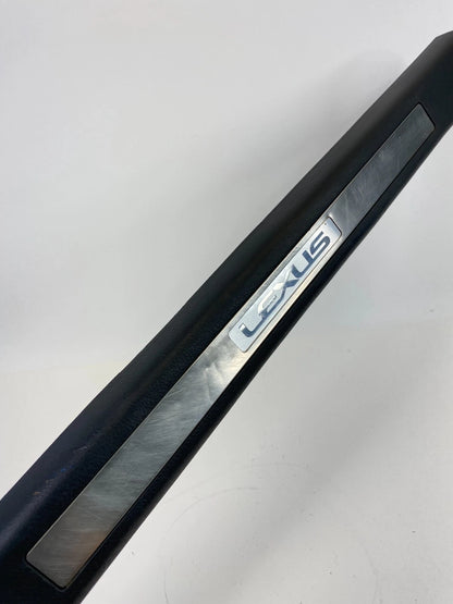 2004-2006 LEXUS RX330 FRONT LEFT DOOR SILL SCUFF PLATE TRIM COVER 679200E010 OEM
