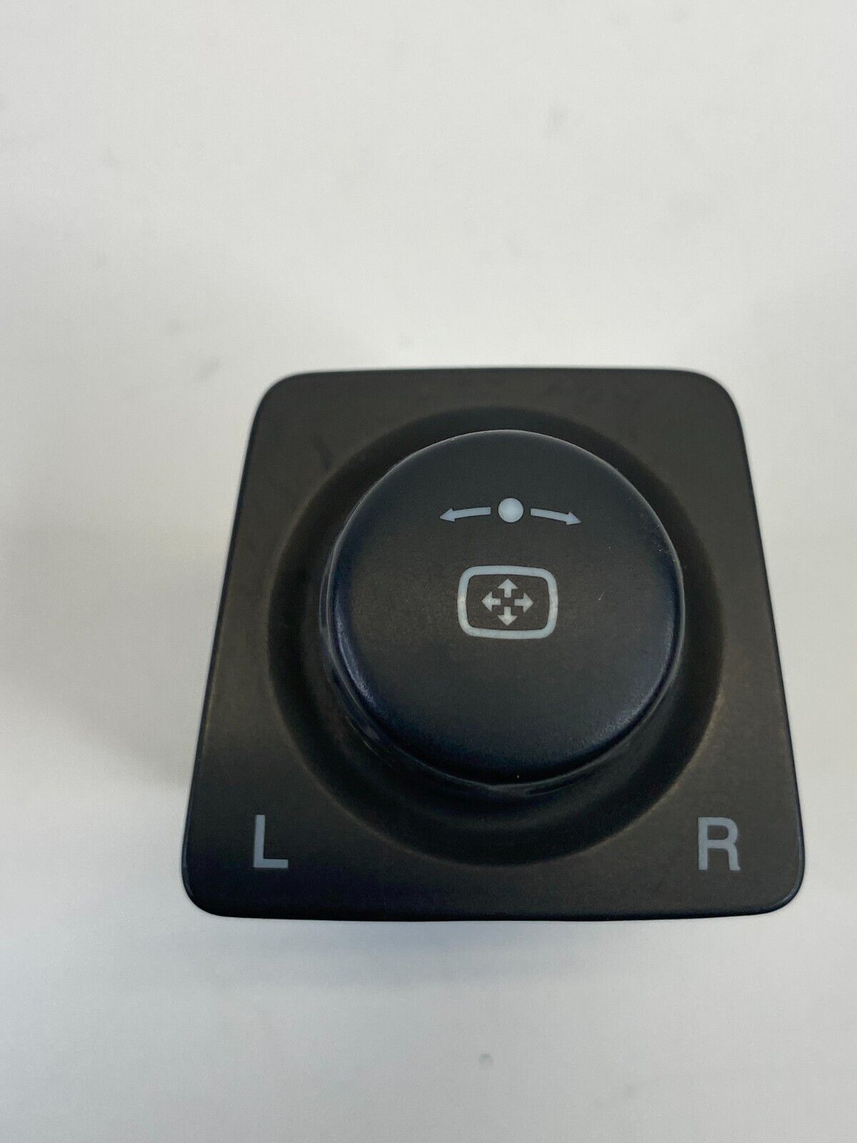 2012-2015 Chevrolet Captiva Sport Power Mirror Adjustment Control Switch Button