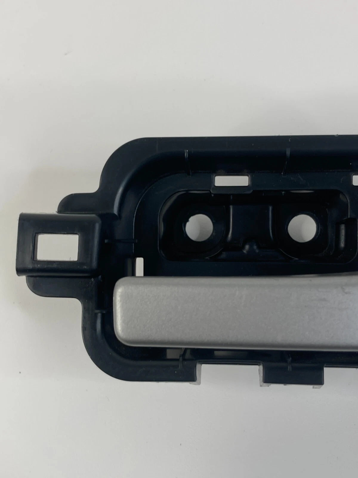 10 11 HONDA ACCORD CROSSTOUR REAR RIGHT SEAT FOLDING ACTUATION RELEASE HANDLE
